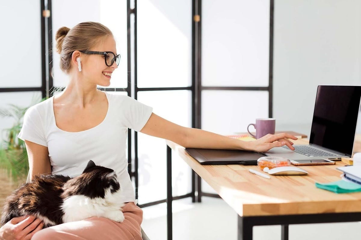 How to Balance School, Work, and Personal Life: 7 Helpful Tips